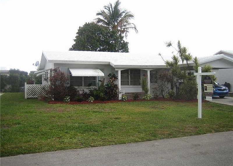1st image of 7515 NW 66th Ter