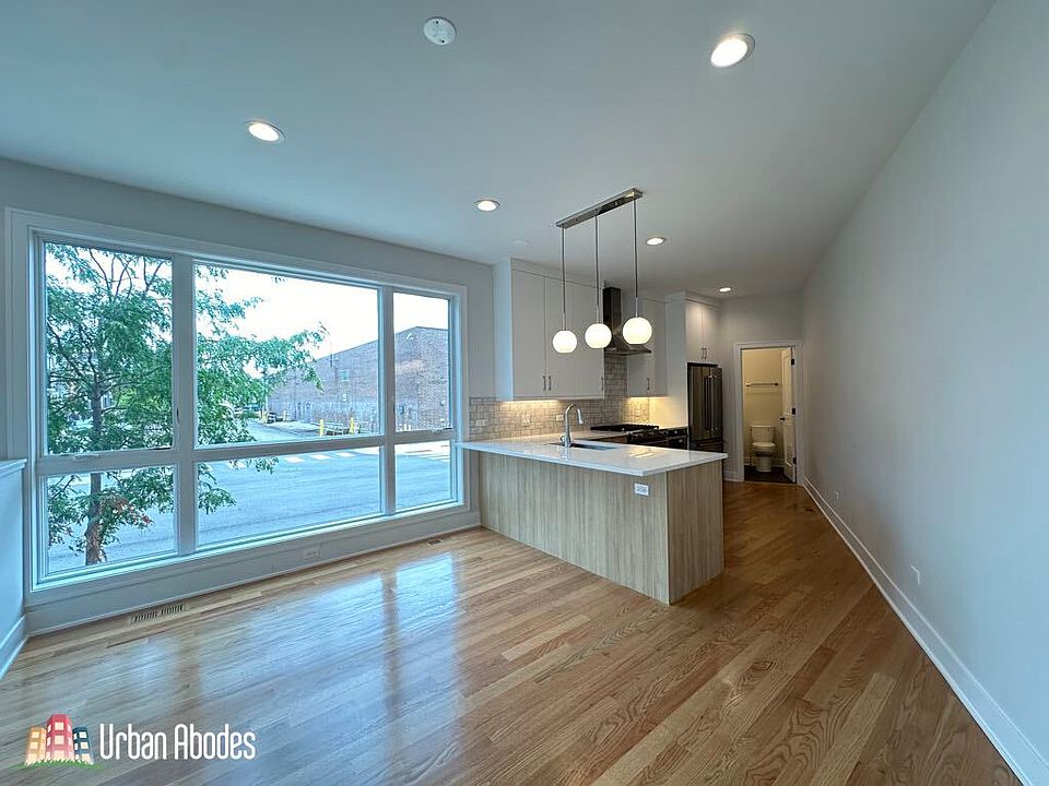 1st image of 1400 N Paulina St #G06c