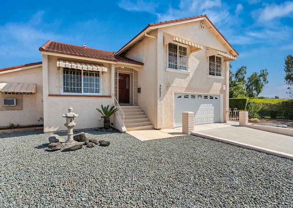 1st image of 3027 Oval Dr