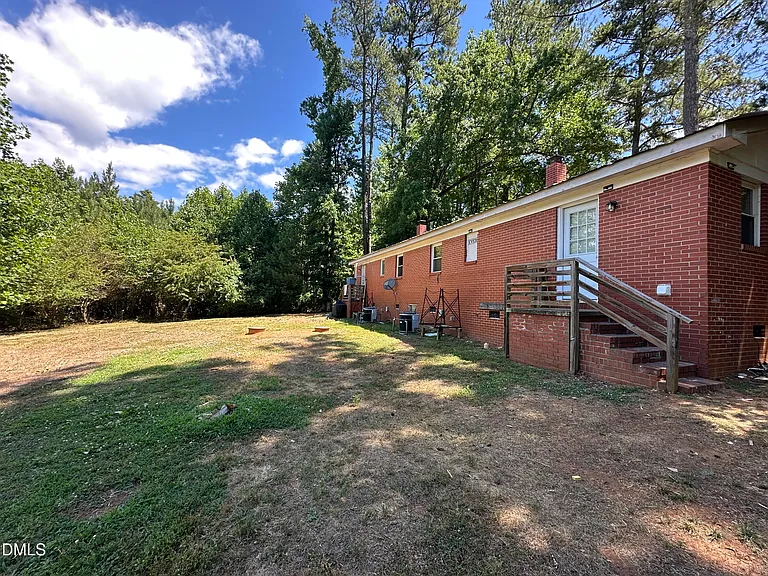 303 Weston Rd — Photo 15