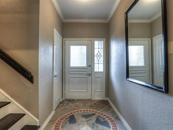 3rd image of 19907 Pine Wind Dr