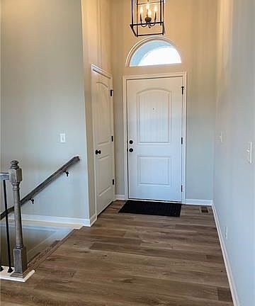4th image of 2408 S Old Mill Ct