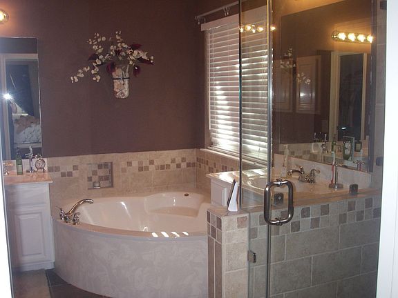 Spa-Like Master Bath
