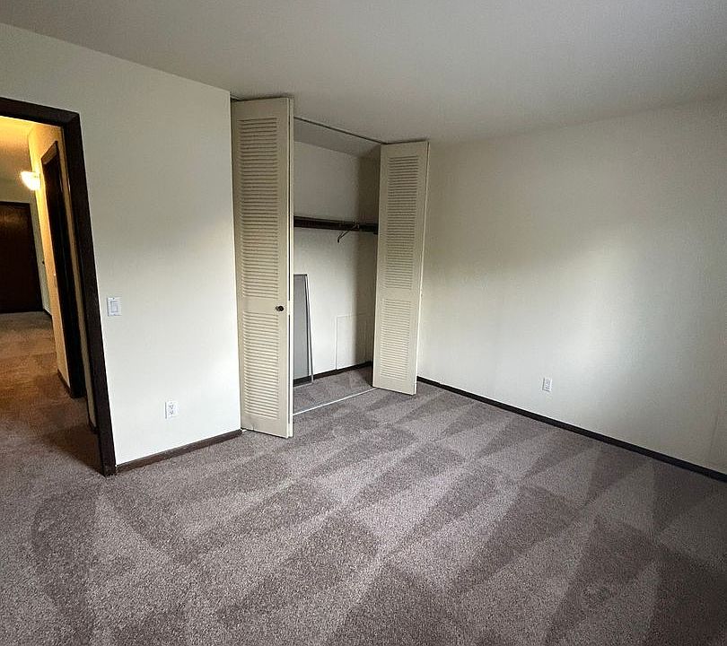 2nd image of 2209-2225 Wyoming Ave #2209-1