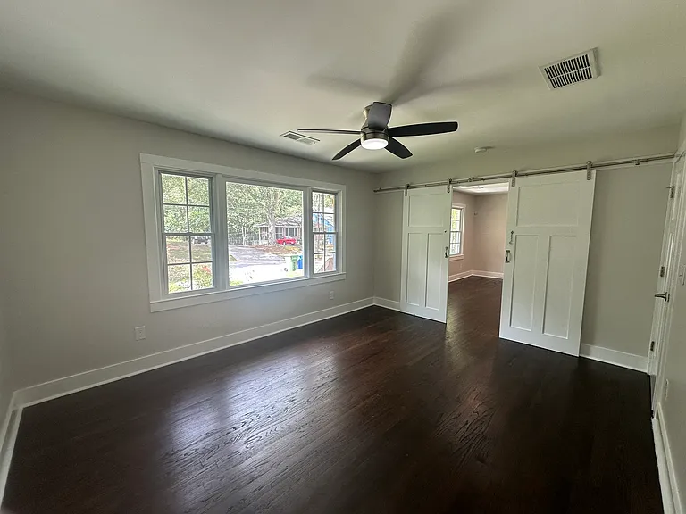 569 Woods Dr NW — Photo 6