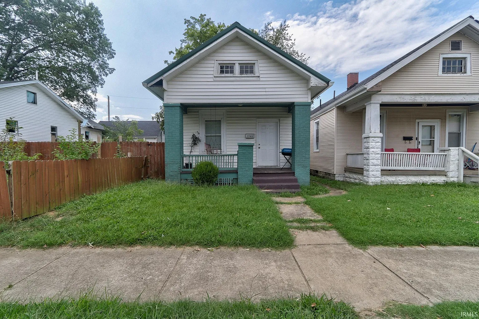 1163 S Bedford Ave photo 1