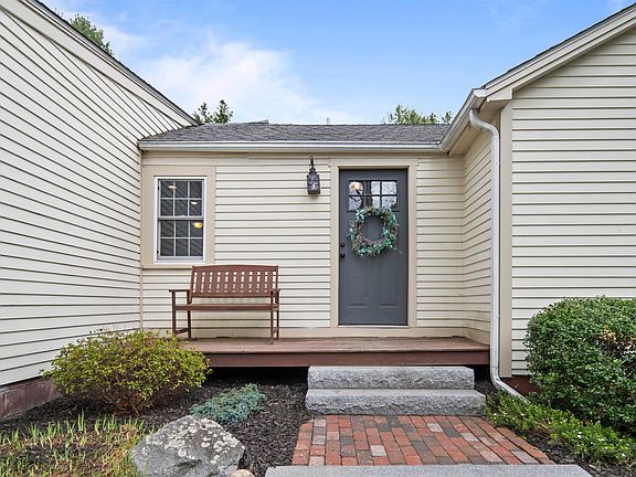 5th image of 64 Kingston Road
