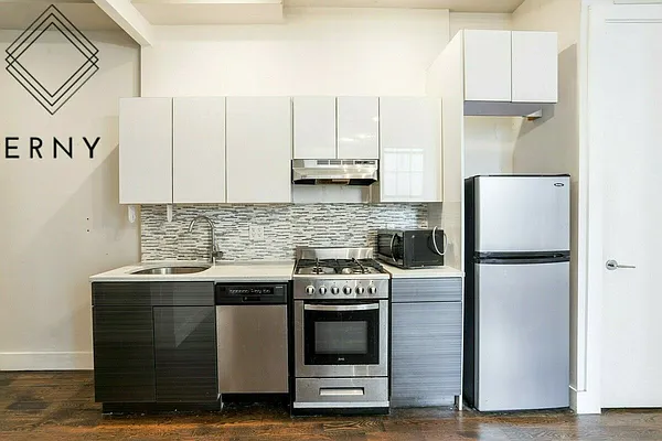 Rented by Pinn Realty | media 3