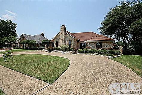 1st image of 3209 Oxford Dr