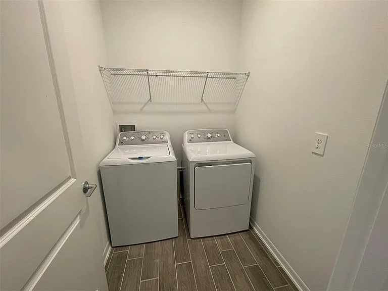 660 Tanaro Ln — Photo 10