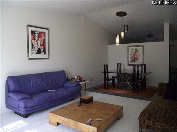 4th image of 8899 Summerset Ln #113