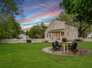 1 Carter Rd, Woburn, MA 01801