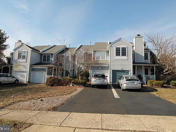 4th image of 65 Kirkwood Dr