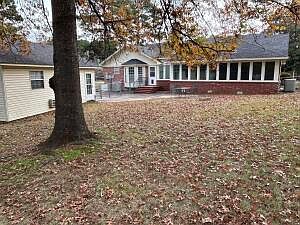 3rd image of 2717 Bradley Ln