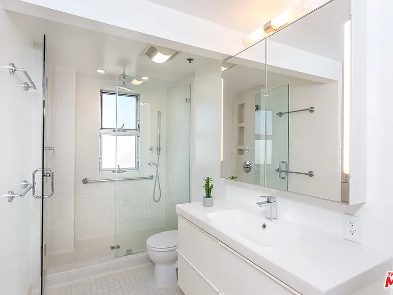 1212 Abbot Kinney Blvd #1 — Photo 13