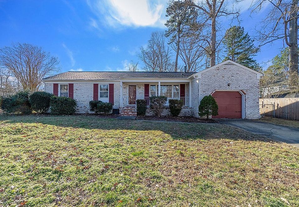 1st image of 172 Laurent Cir
