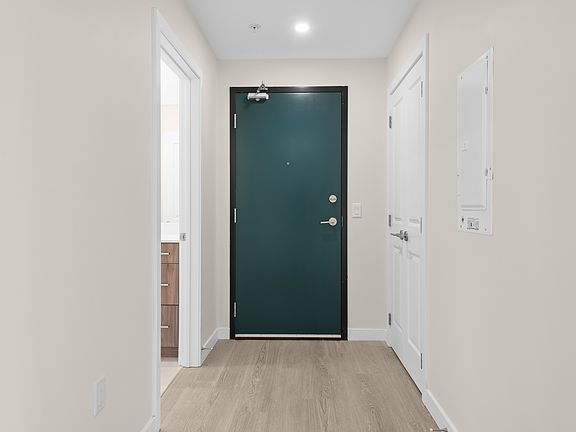 3rd image of 22 Dawson St #1564995