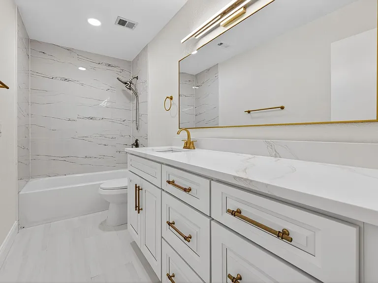 6497 Cape Hatteras Way NE #3 — Photo 45