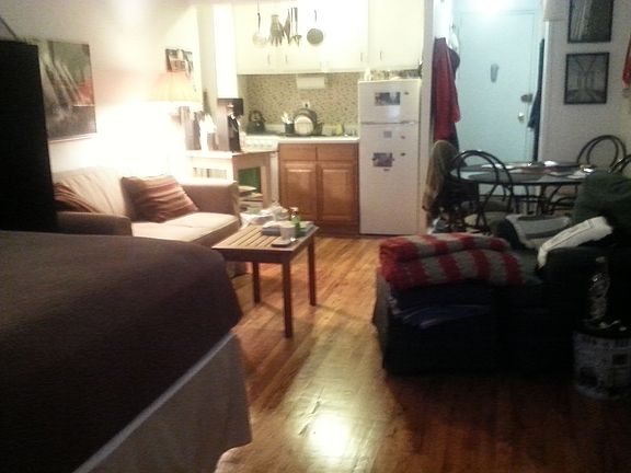 3rd image of 242 E 60th St APT 3G