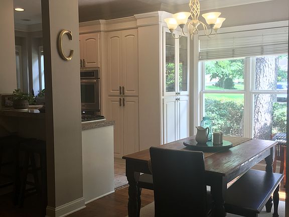 breakfast nook