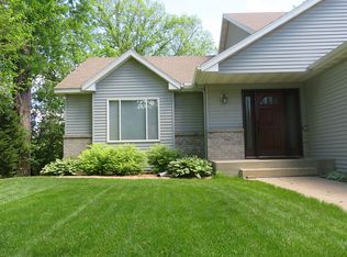 1118 Somerset Blvd, Saint Cloud, MN 56303