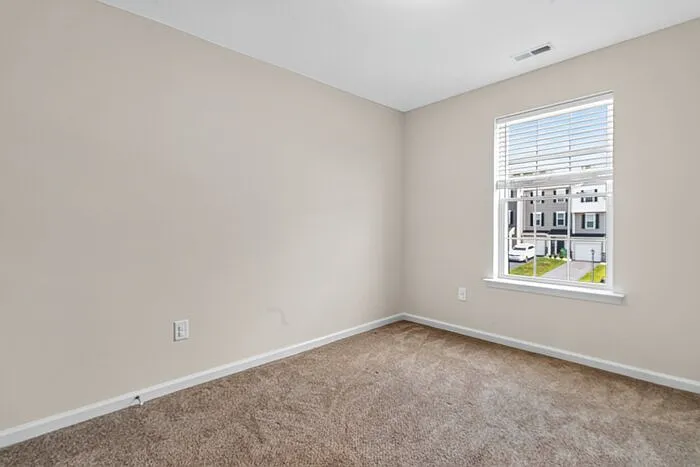109 Holstein Dr — Photo 19