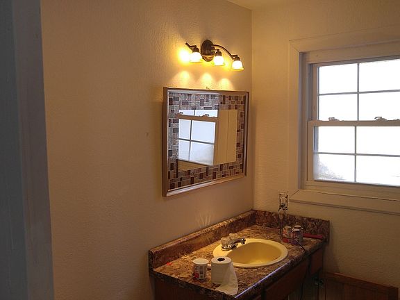 Main Bath 02
