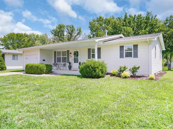 414 Linda Ln, Wentzville, MO 63385