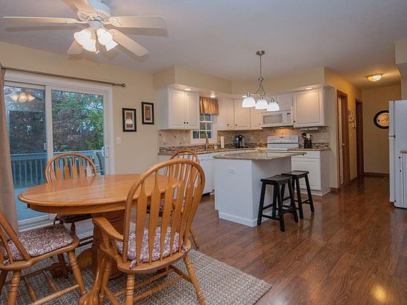 2nd image of 930 Countryside Dr