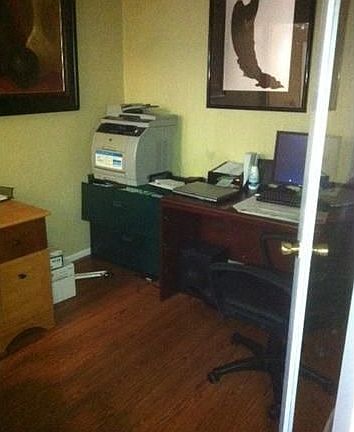 5th image of 6900 Taft St