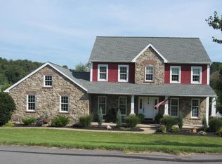 12 Salem Glenn Blvd, Selinsgrove, PA 17870