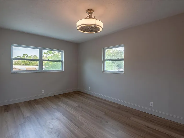 518 Crestover Dr — Photo 22