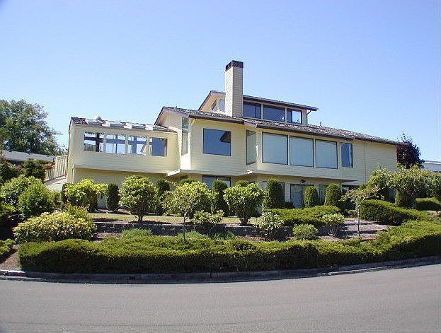 1st image of 3116 NE 31st Ct