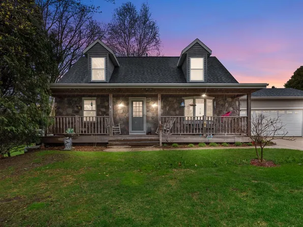 6985 Indian Lore COURT, West Bend, WI 53090