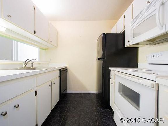 2nd image of 3800 SW 20th Ave APT 204