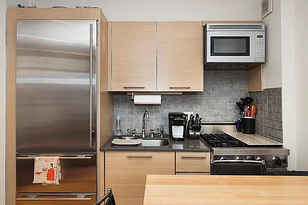Sold by Compass | media 2