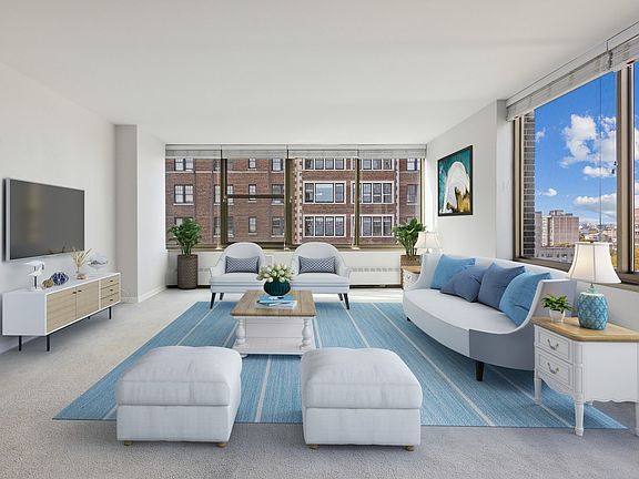 4th image of 360 W Wellington Ave APT 11F