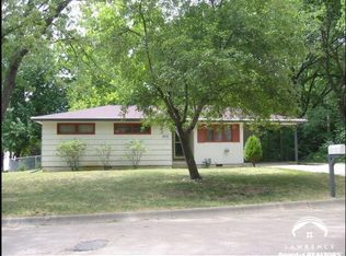1101 Woodland St, Manhattan, KS 66502