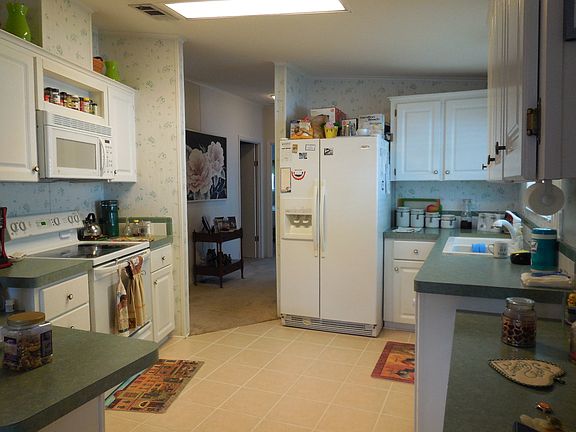 4th image of 10620 SW 27th Ave Lot 12L