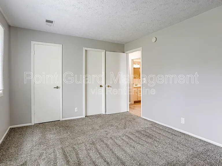 Brent Village — Photo 107