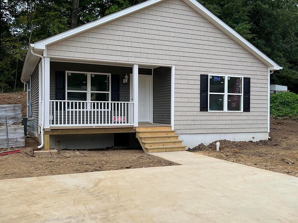 1st image of 2232 Bernhurst Dr NE