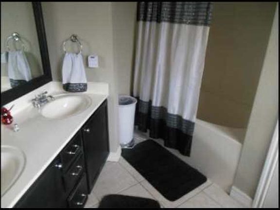 3rd image of 8124 Hawick Dr
