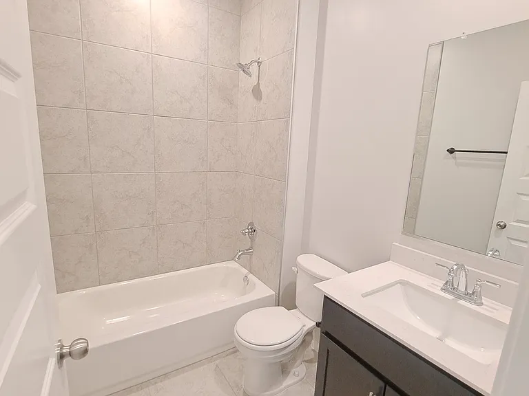 1048 San Cristobal Dr — Photo 9
