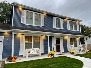 25 Lincolnshire Dr, Manalapan, NJ