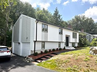 4 Old Coach Rd, Nashua, NH 03062