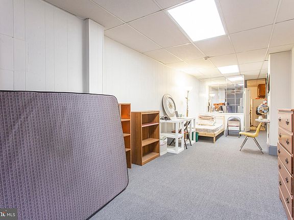 4th image of 3328 N Park Ave #1