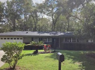 9734 W Cherokee Ln, Crystal River, FL 34428