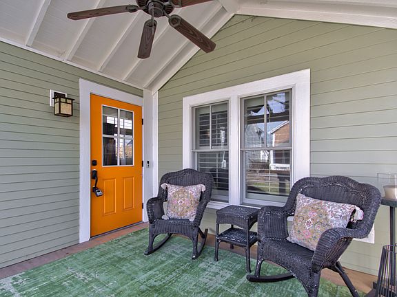 4th image of 2224 Irish Rose Ln