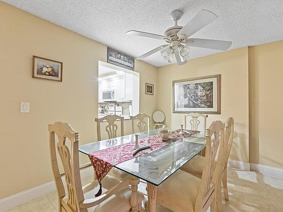 4th image of 111 SE 3rd Avenue #208