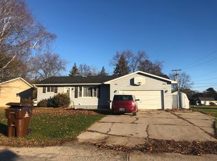 523 Butternut St, Saint Louis, MI 48880